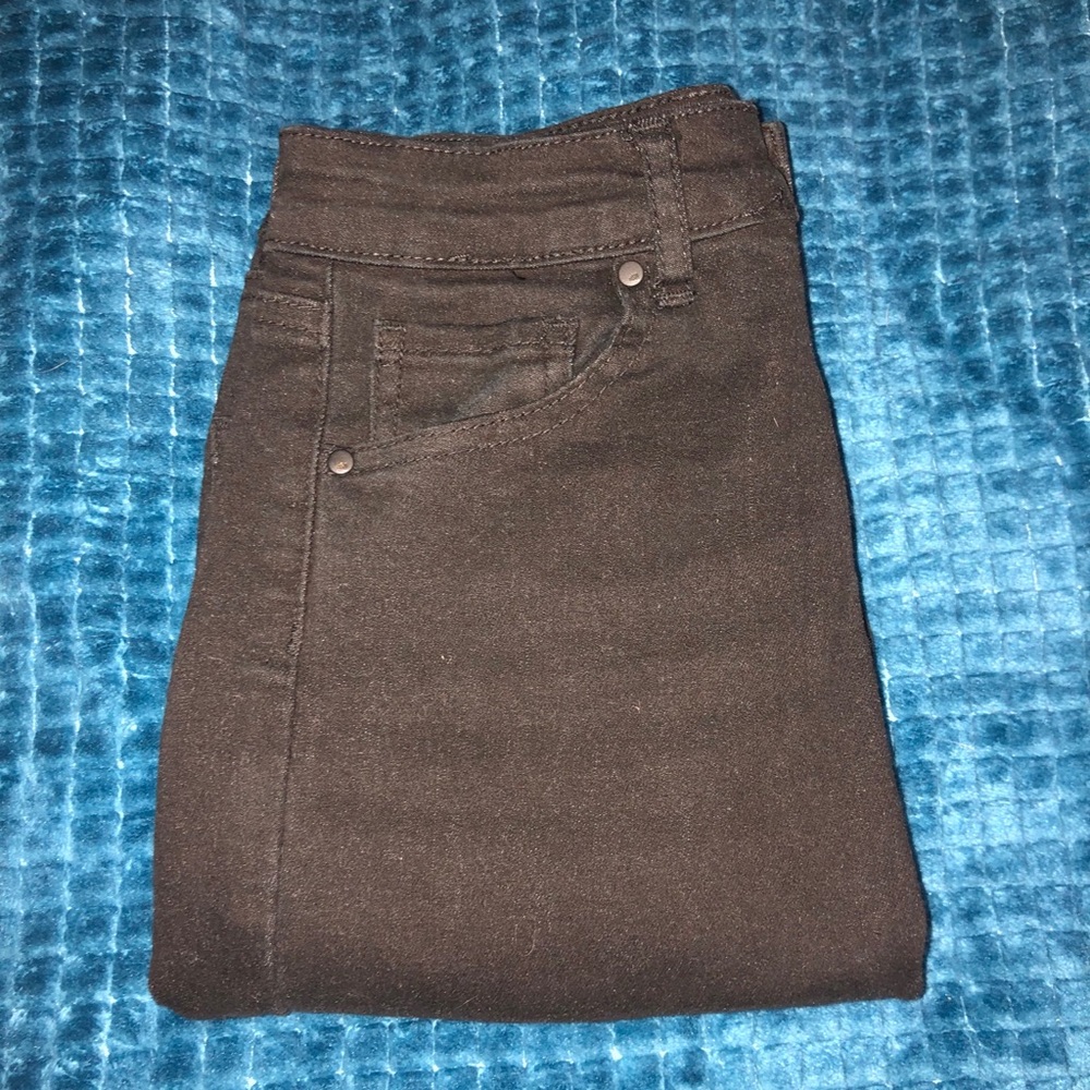 black skinny jeans